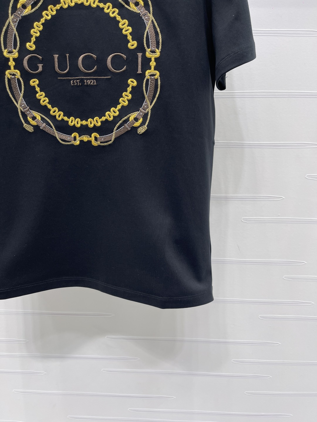 Women's short sleeves